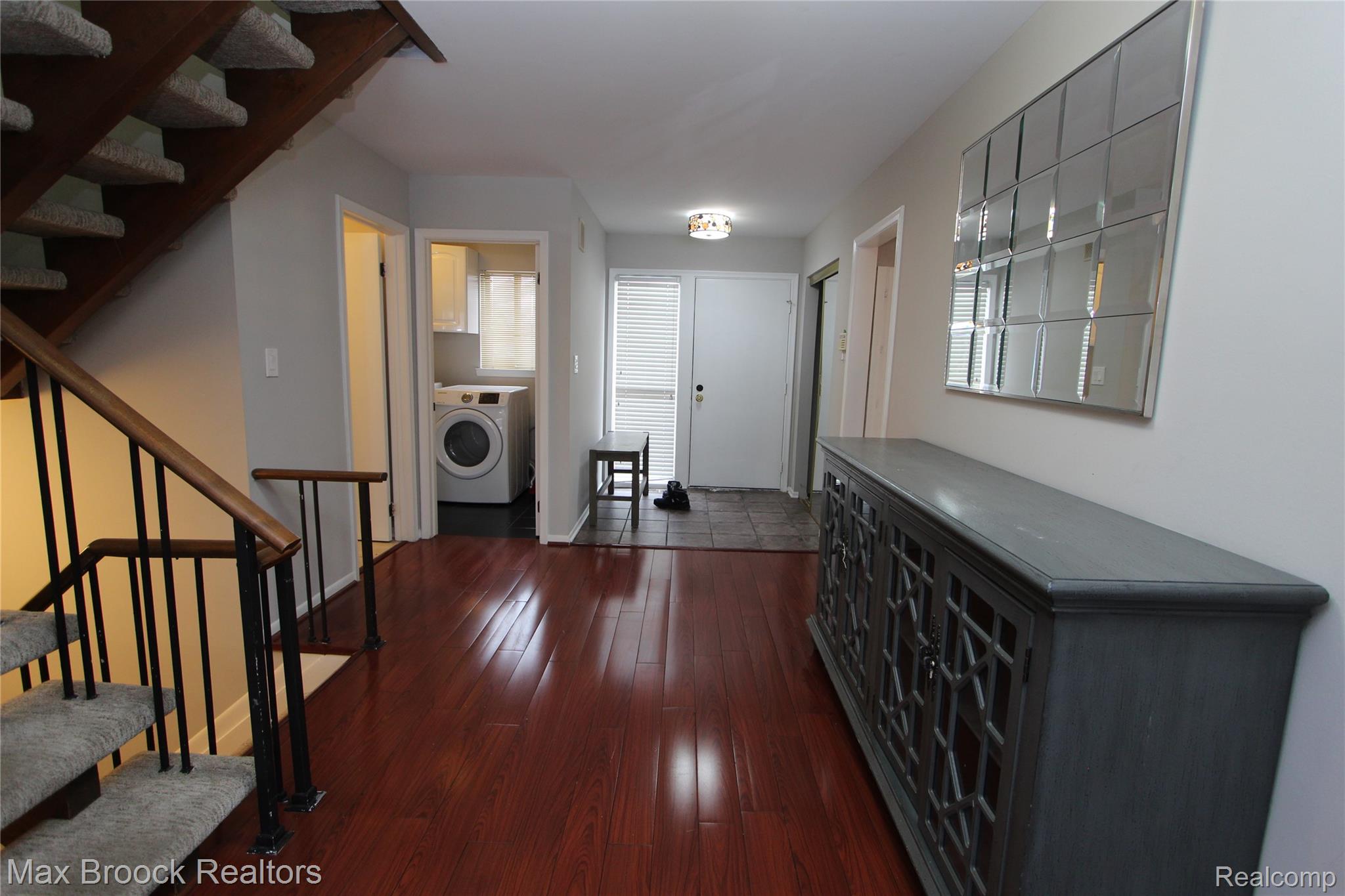 7338 Creek View Court