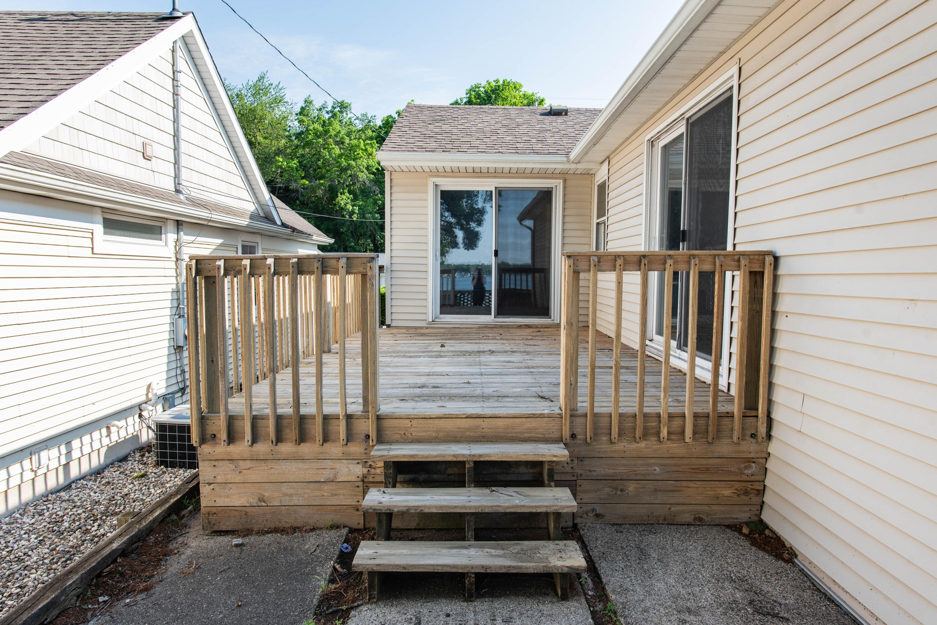 5134 Deep Point Drive