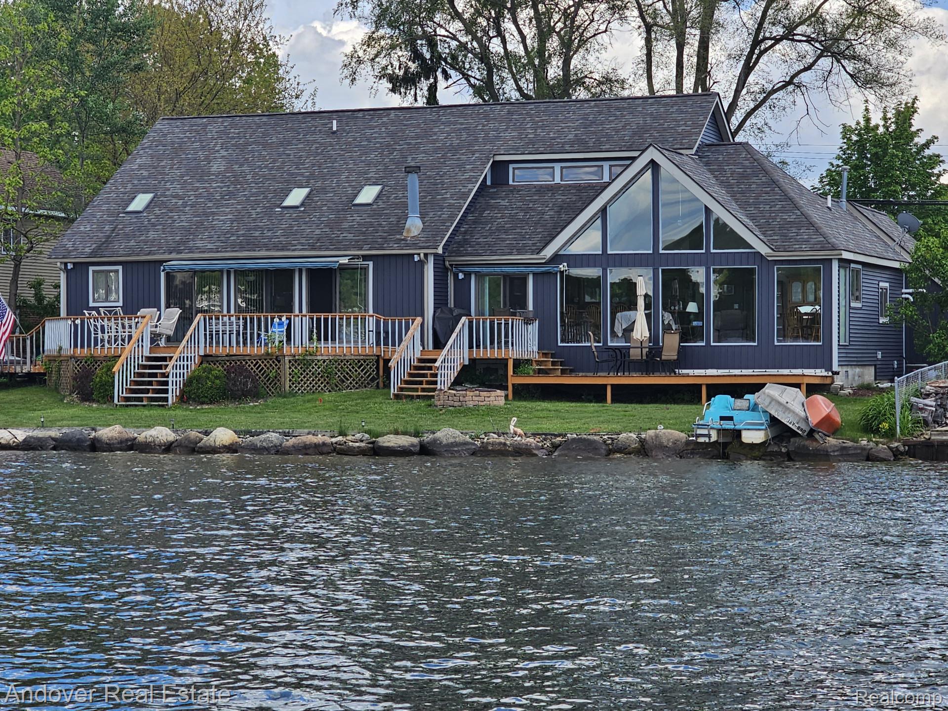 2501 Davista Drive