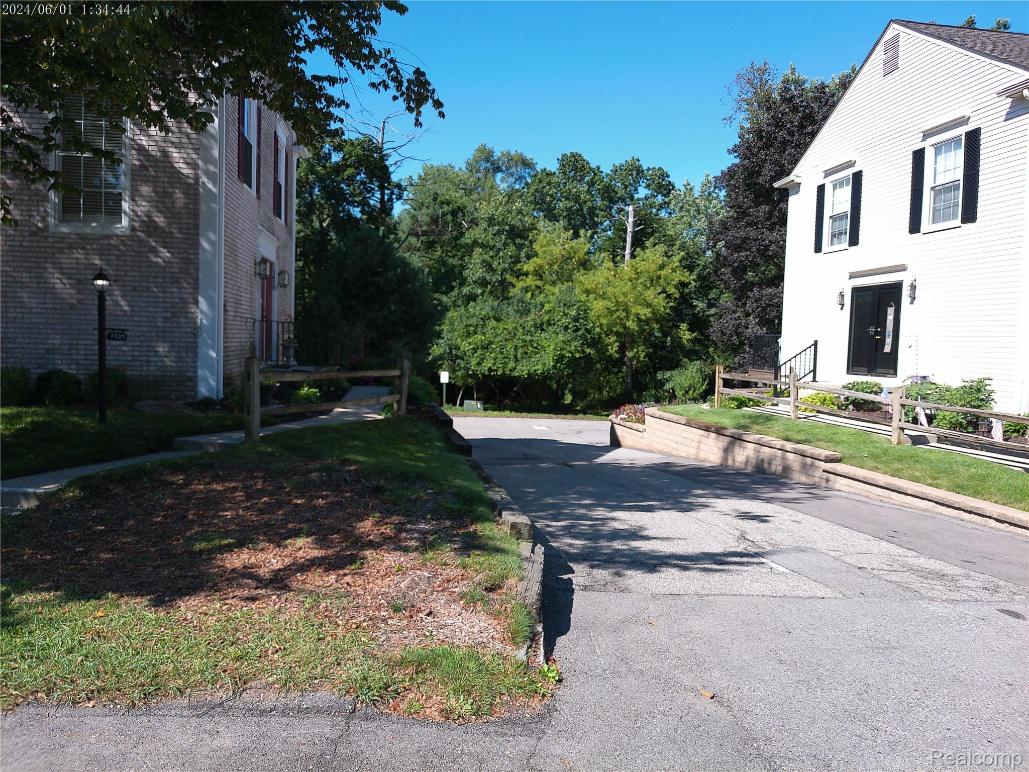 1437 Lantern Lane