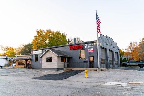 1608 Walker Avenue NW Grand Rapids City MI 49504