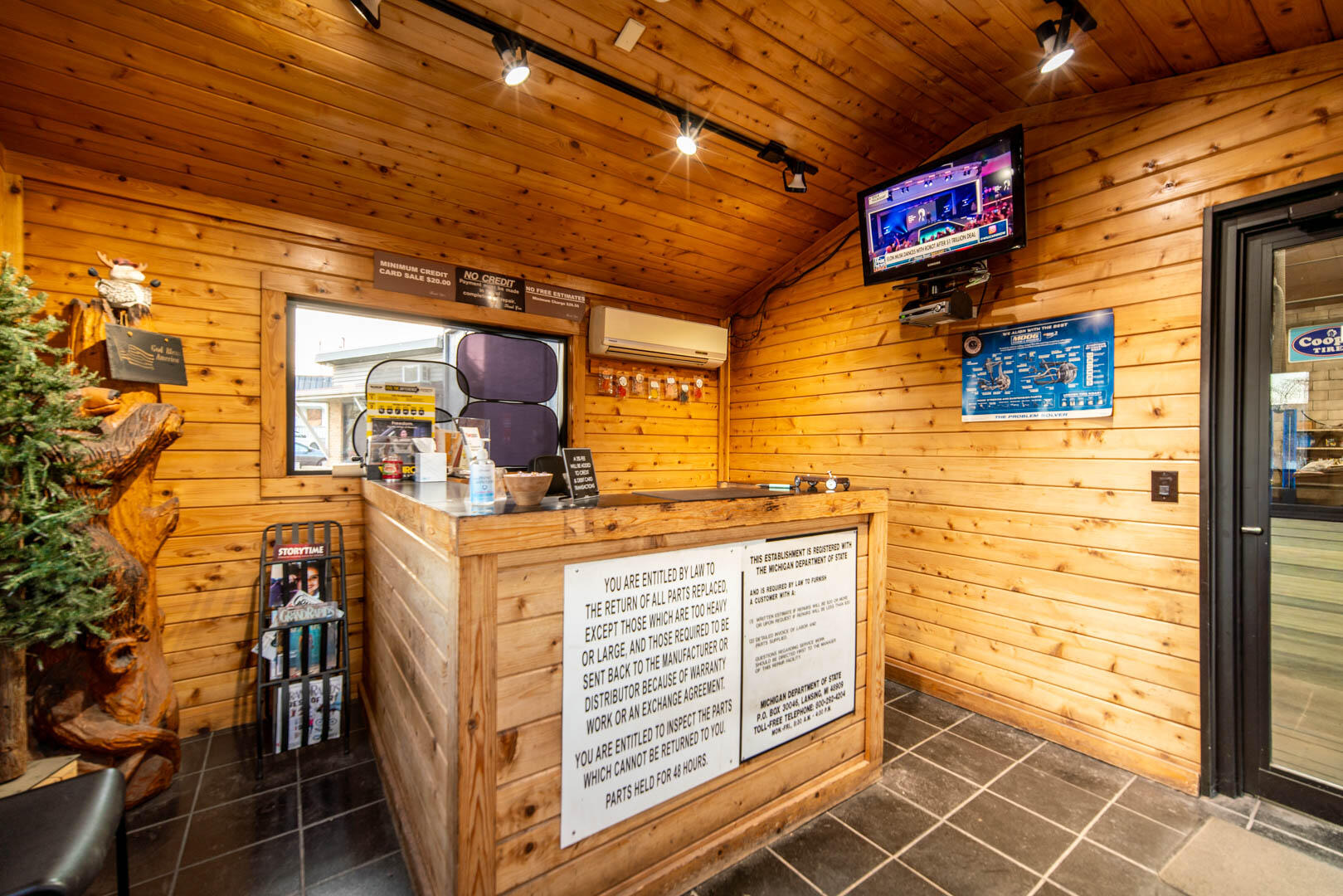 1608 Walker Avenue NW