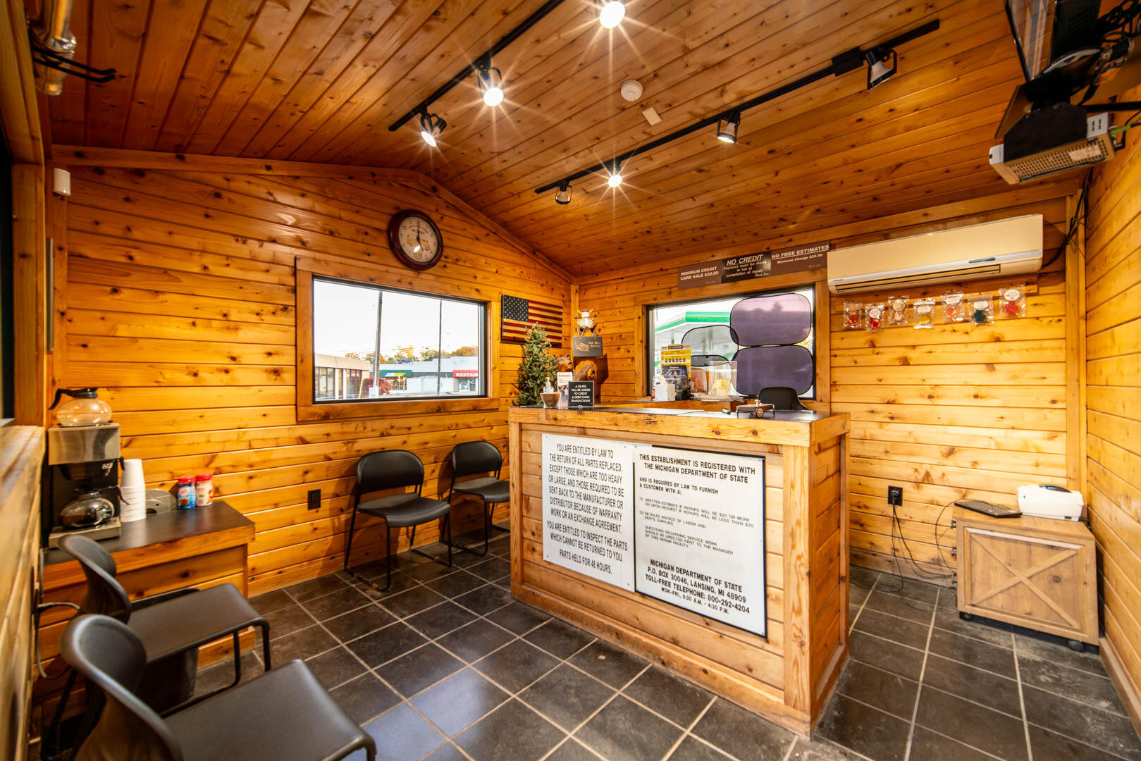 1608 Walker Avenue NW