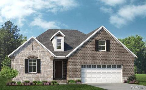 56833 Spruce Forest Drive Shelby Charter Township MI 48315