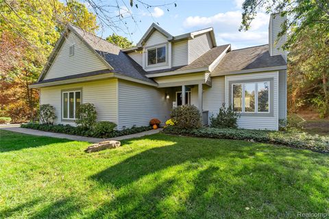 4971 N Tipsico Lake Road Hartland Township MI 48353