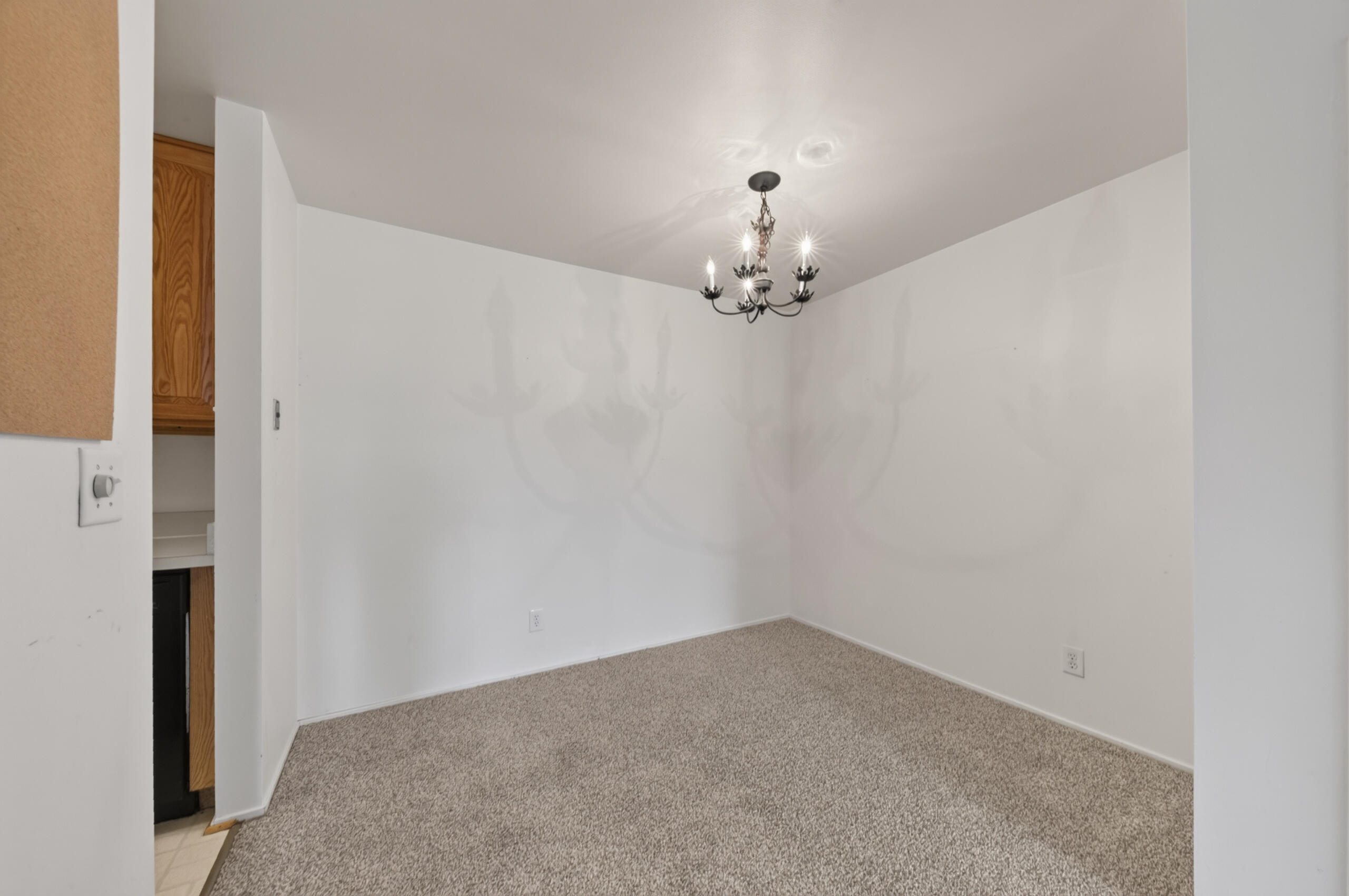 2106 Pauline Boulevard 202