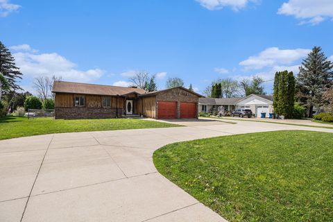 13386 N FENTON Road Fenton Charter Township MI 48430