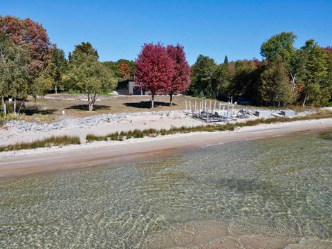 12639 N Northport Point Road Leelanau Township MI 49670