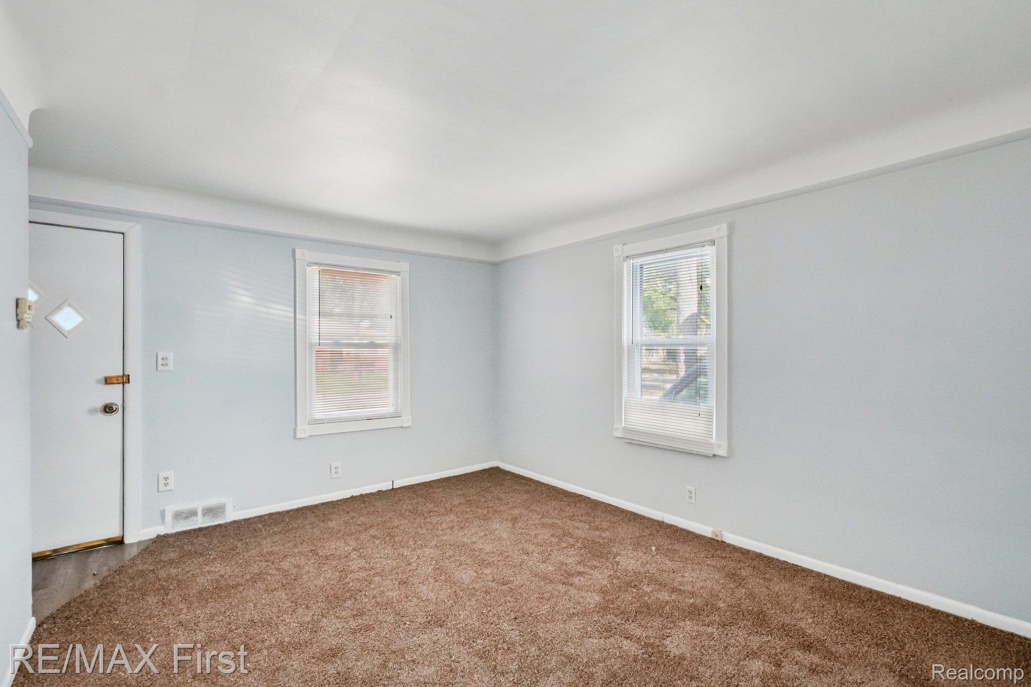 419 W Bernhard Avenue