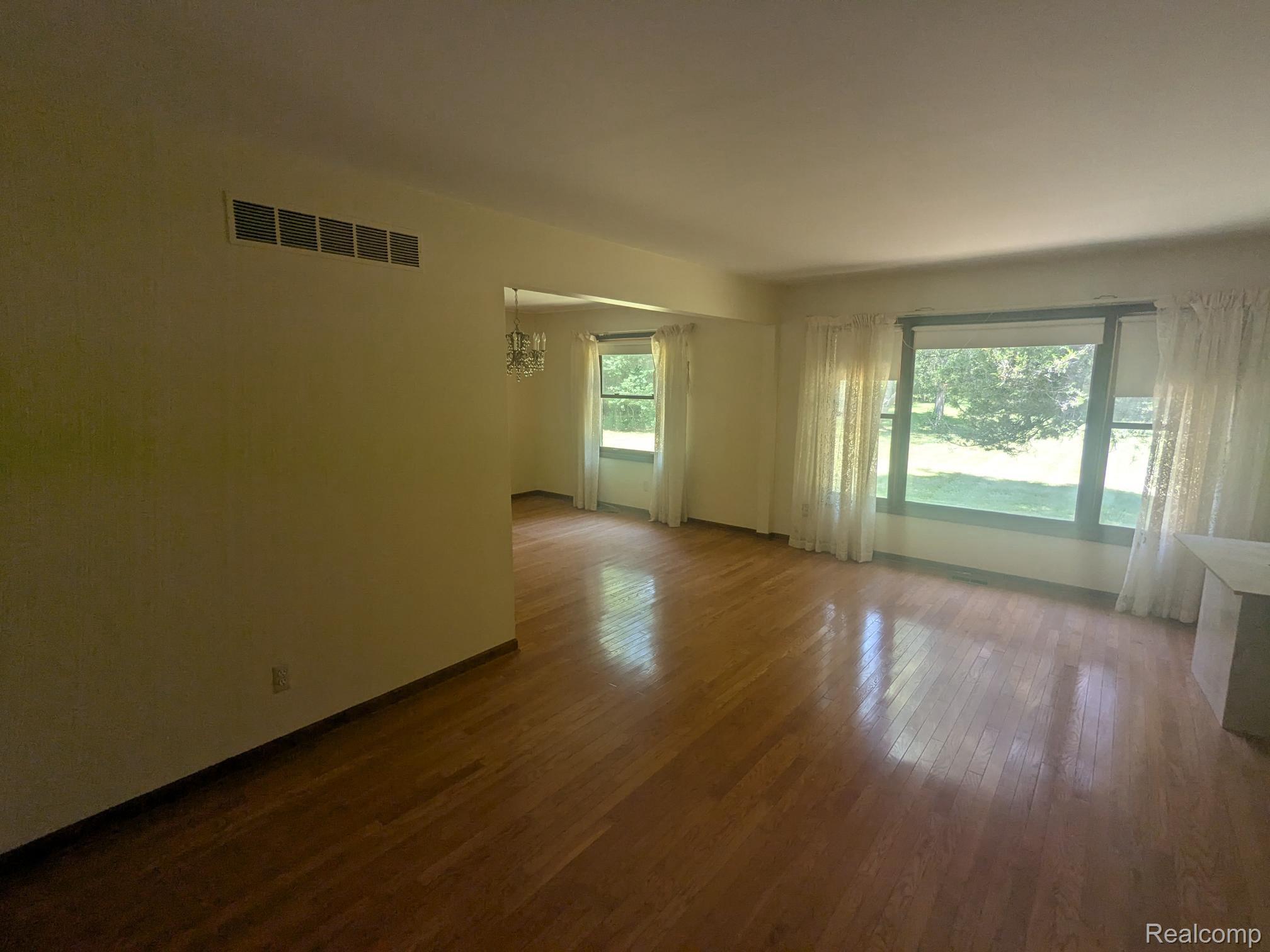 3211 McCluskey