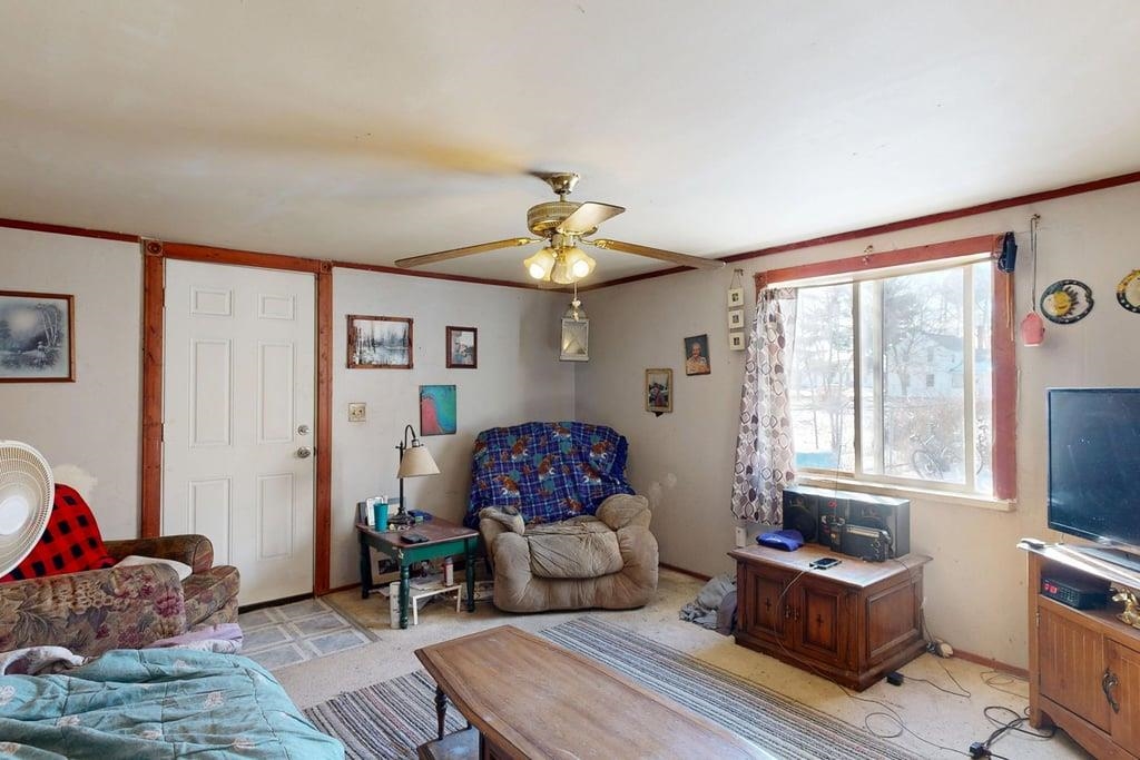 1205 N Kinney Avenue