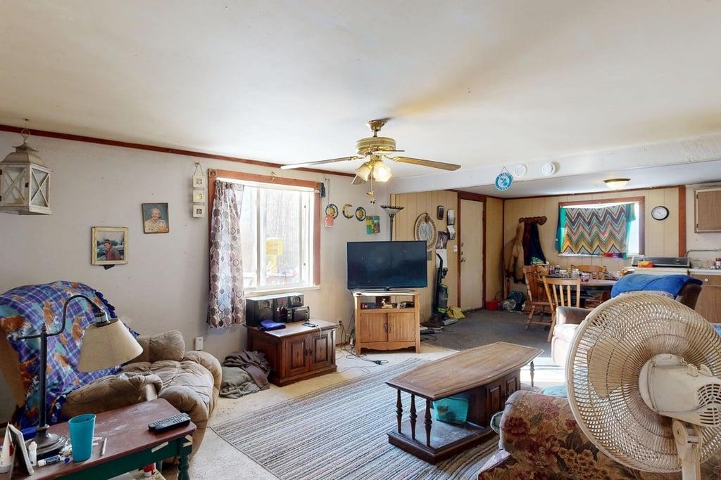 1205 N Kinney Avenue