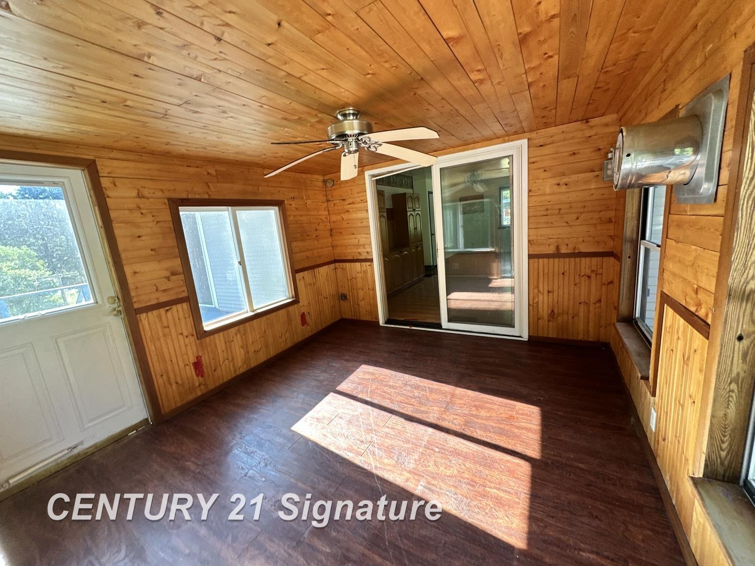 2901 E Rose City Road