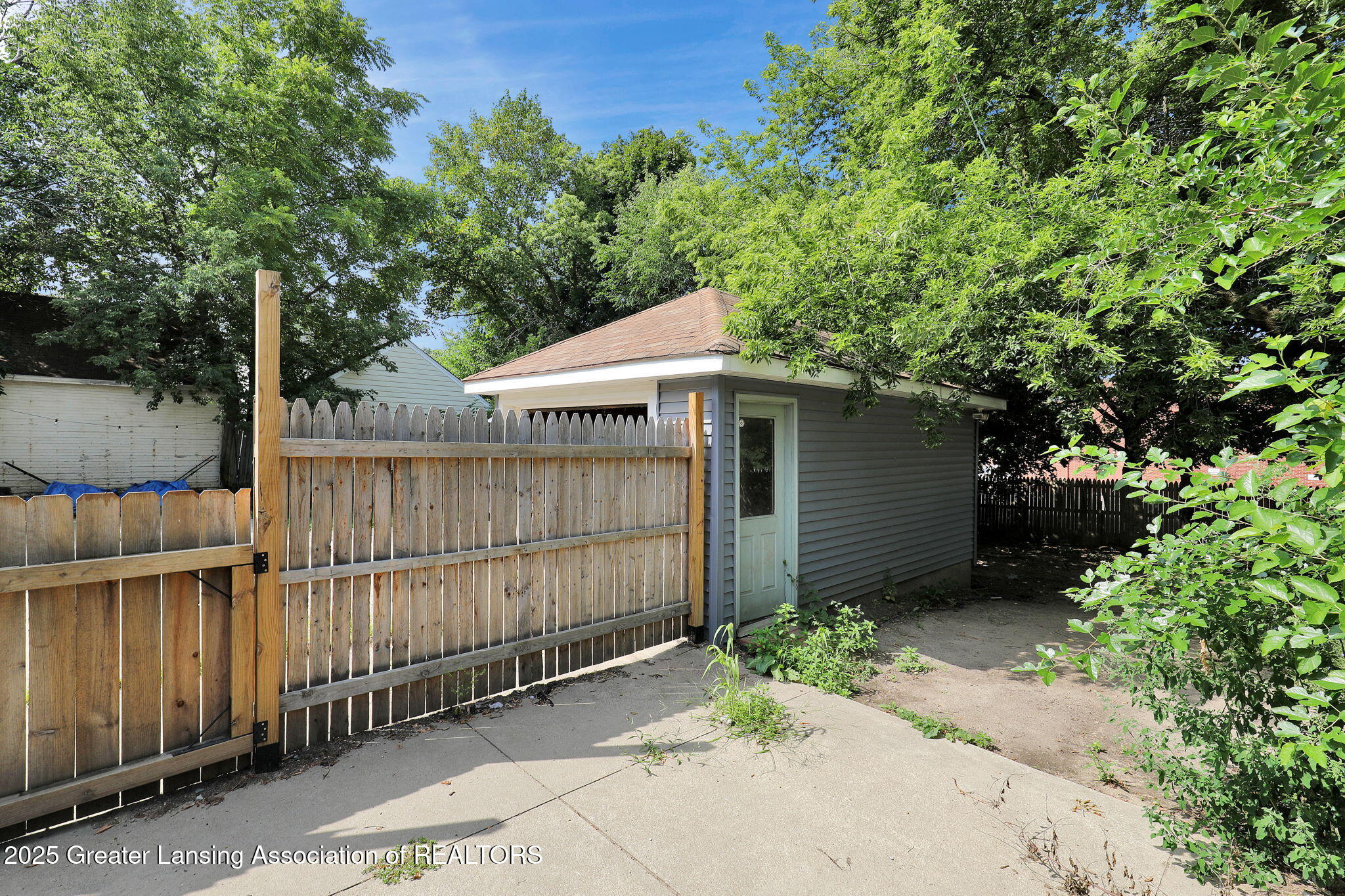 Lansing City, Michigan 48910, United States, 3 Bedrooms Bedrooms, ,1 BathroomBathrooms,Residential,Active,194185