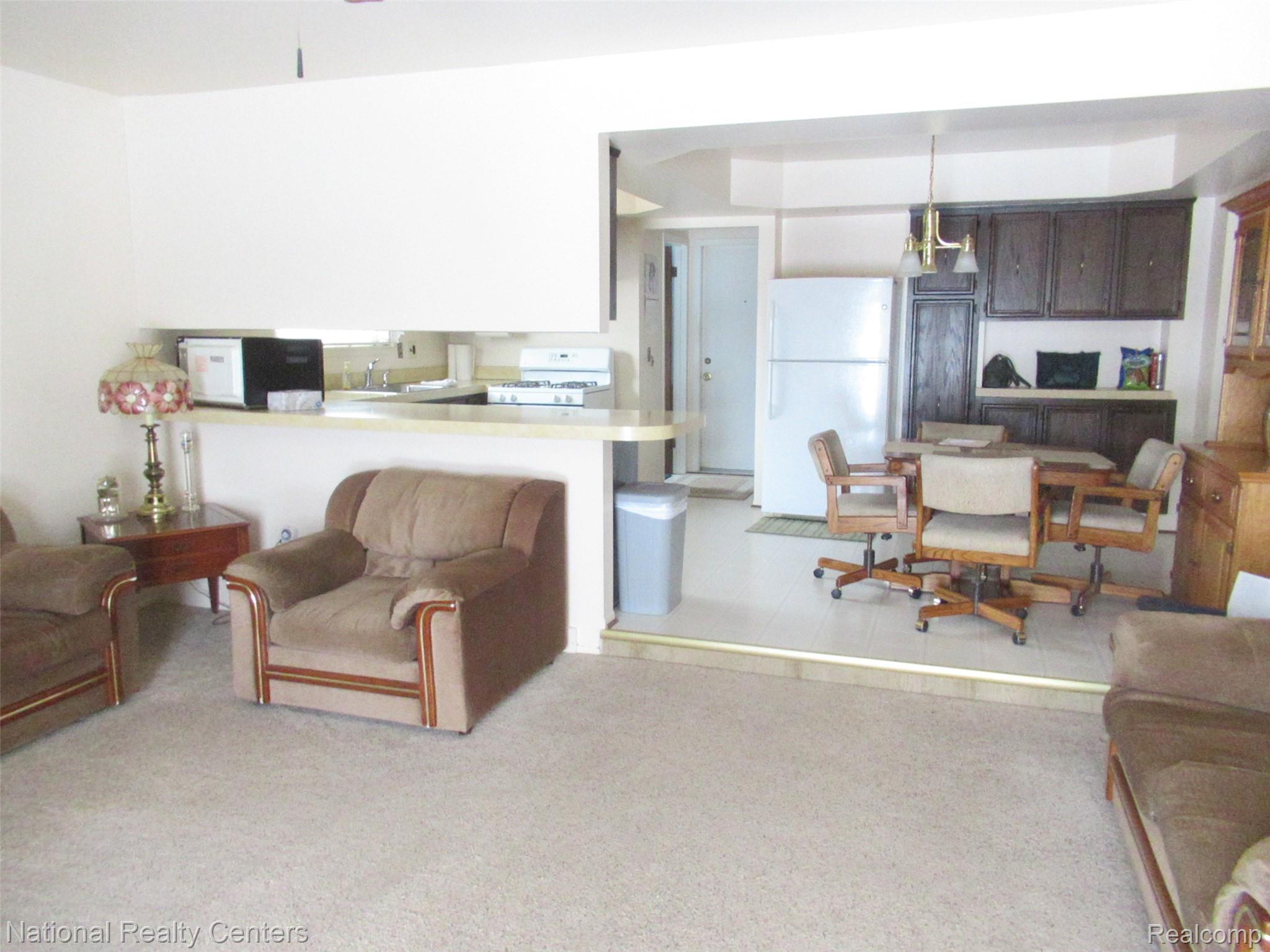 1211 W Franciscan Court