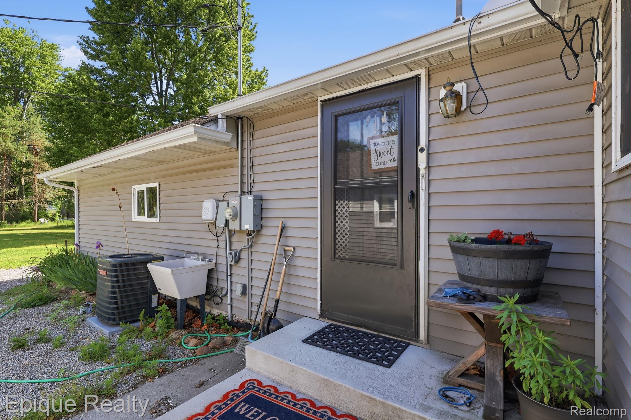 3652 Norman Road