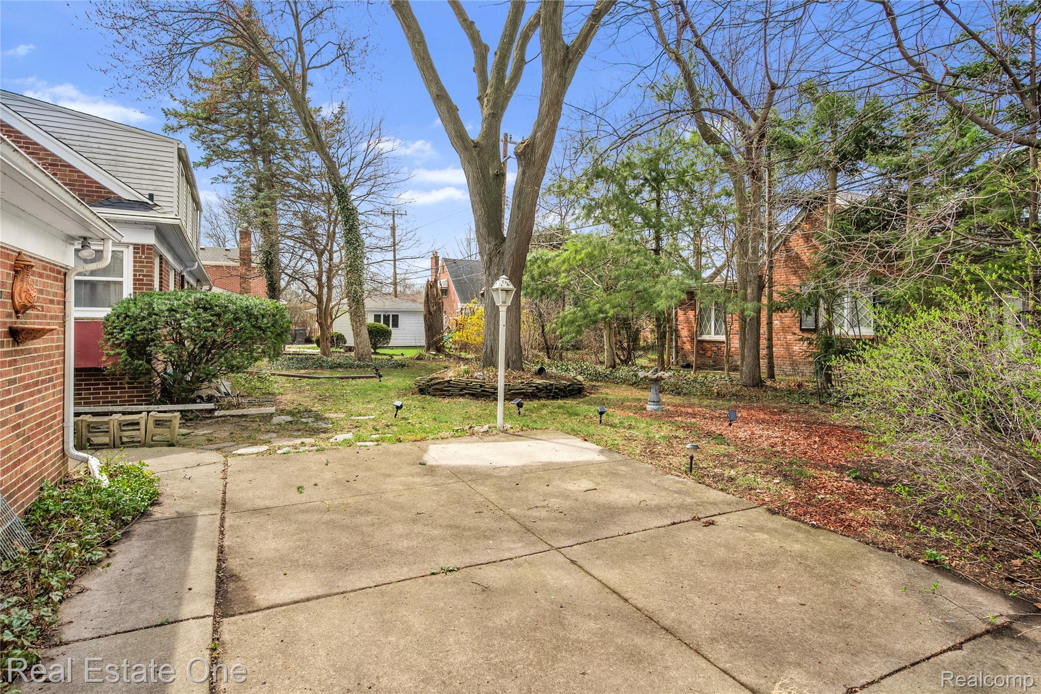 400 Beechmont Street