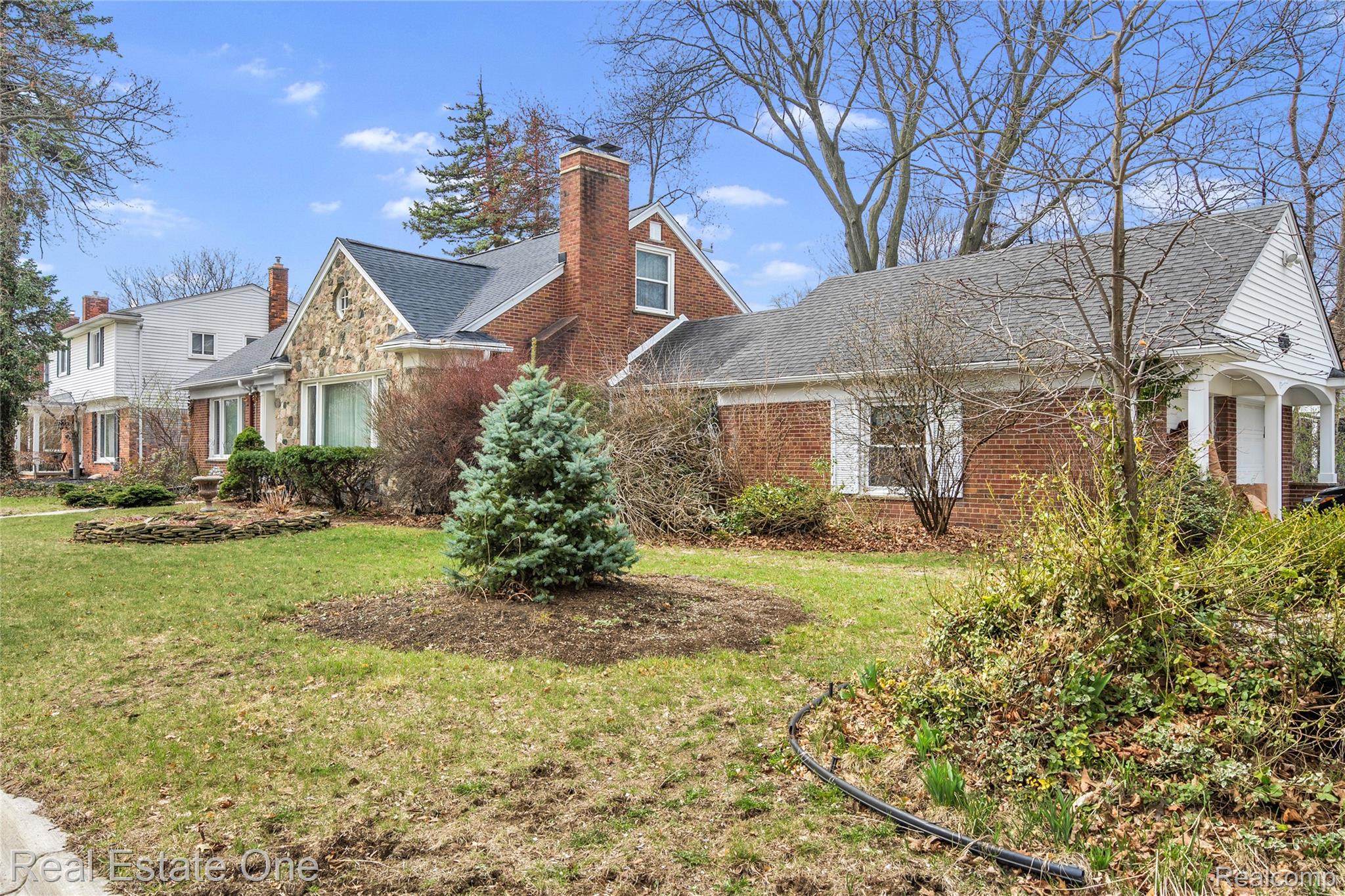 400 Beechmont Street