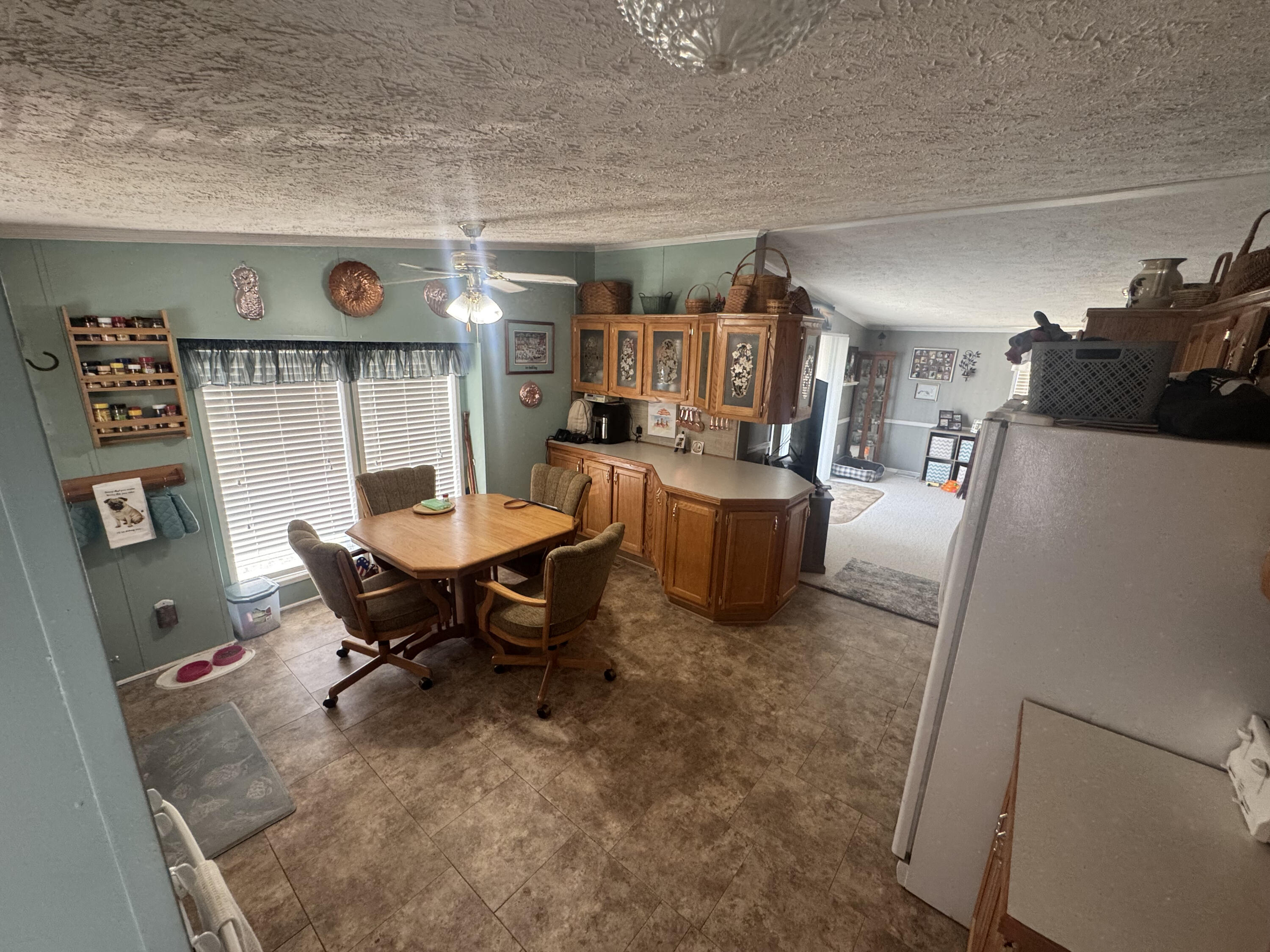 8962 Woodland Avenue 238
