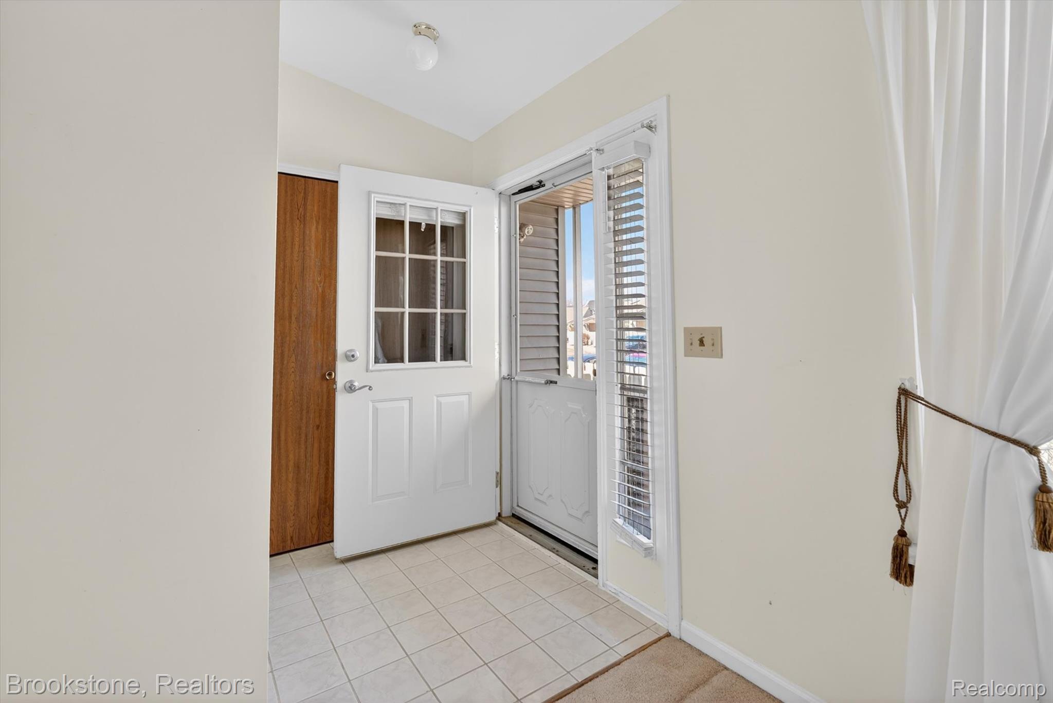 62401 Raleigh Court 4