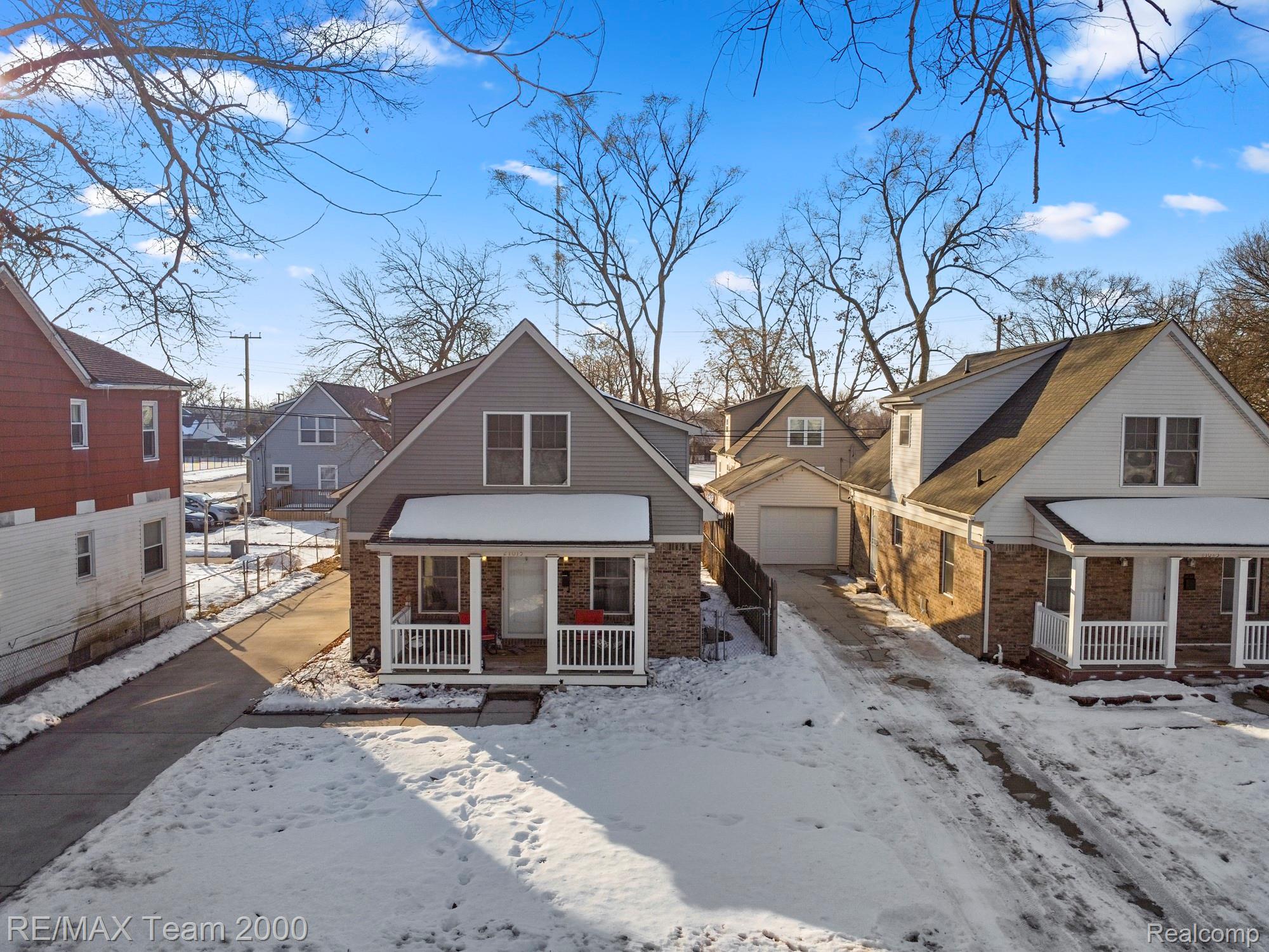 21025 Glen Lodge Road