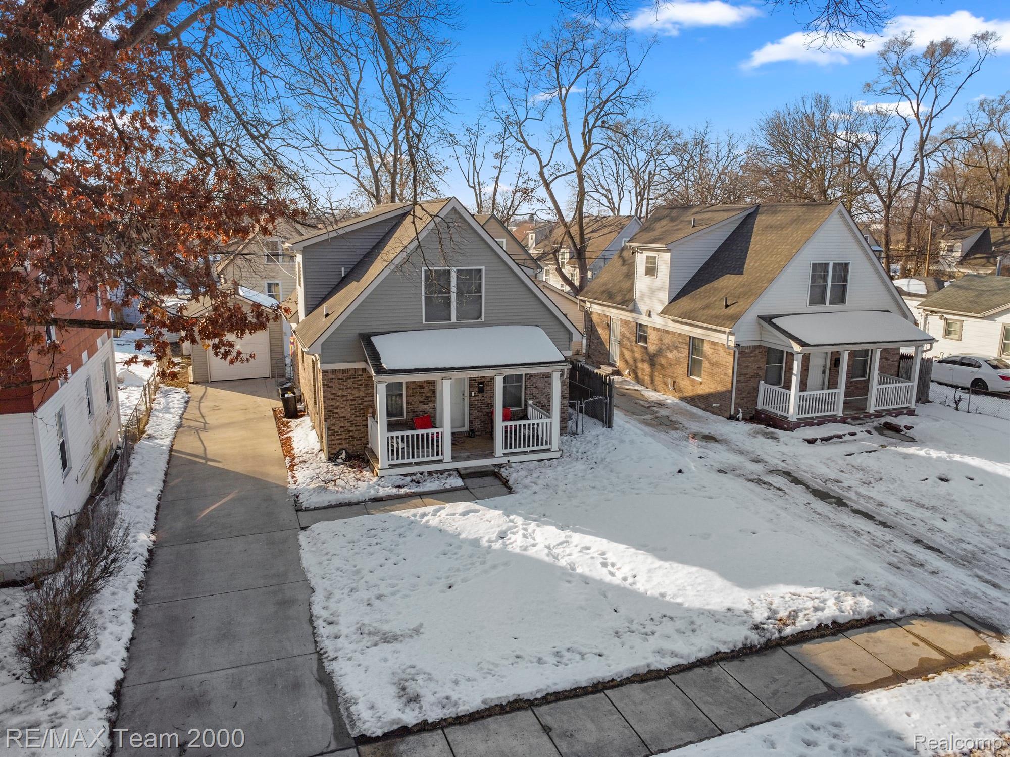 21025 Glen Lodge Road