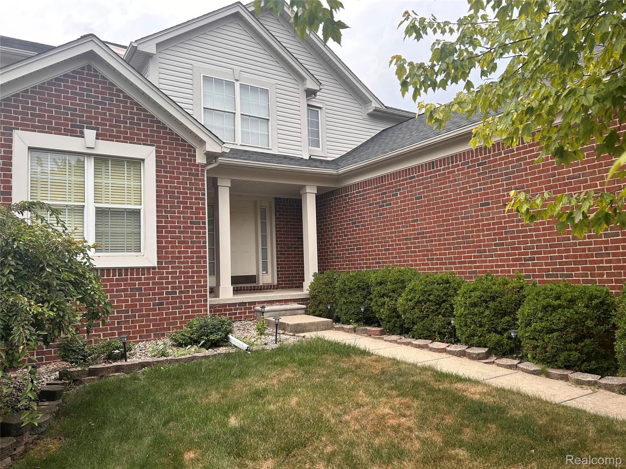 2738 Long Meadow Lane