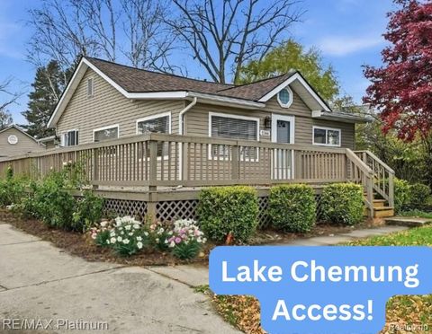 1146 Sunrise Park Street Howell City MI 48843