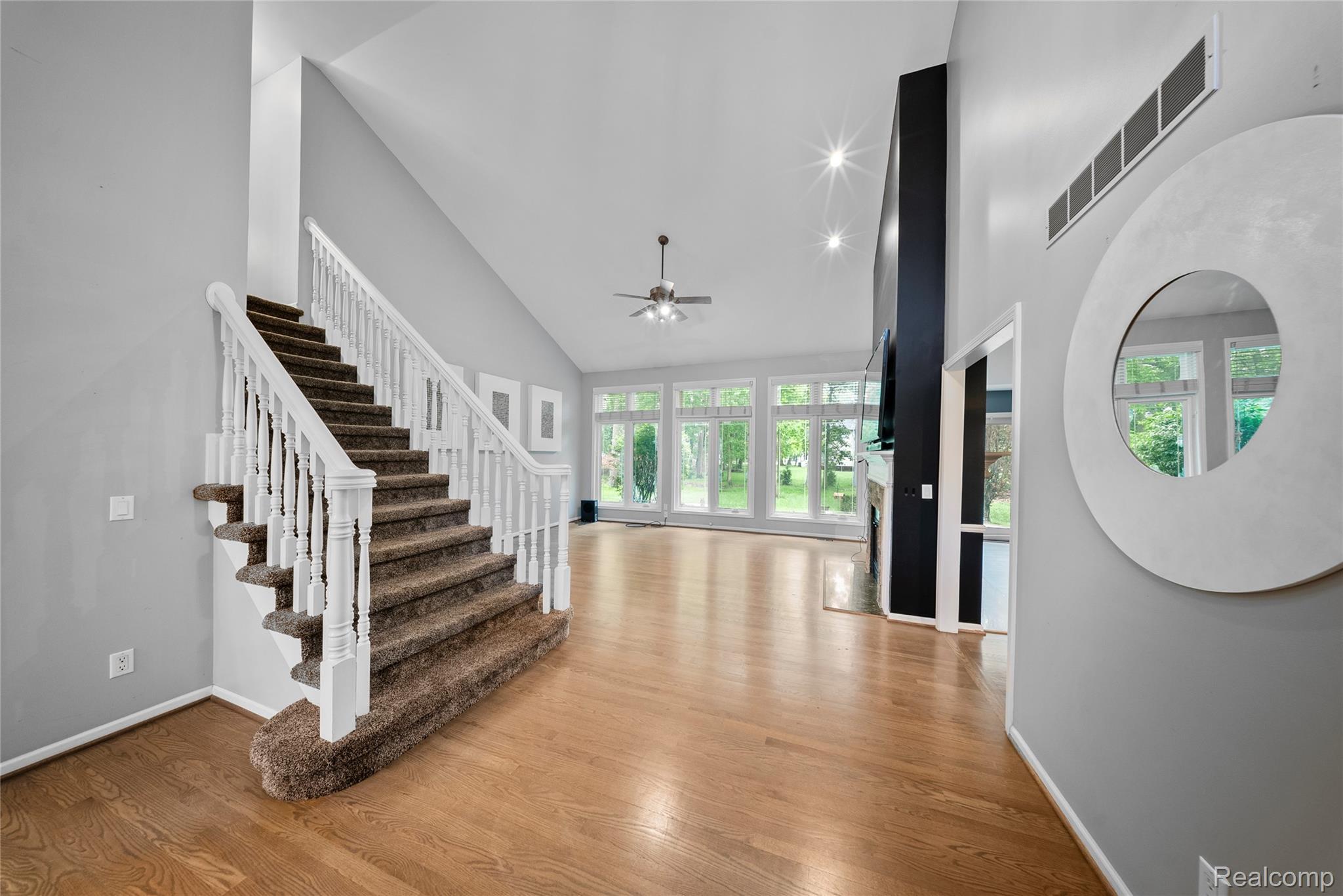 8487 Sherwood Drive