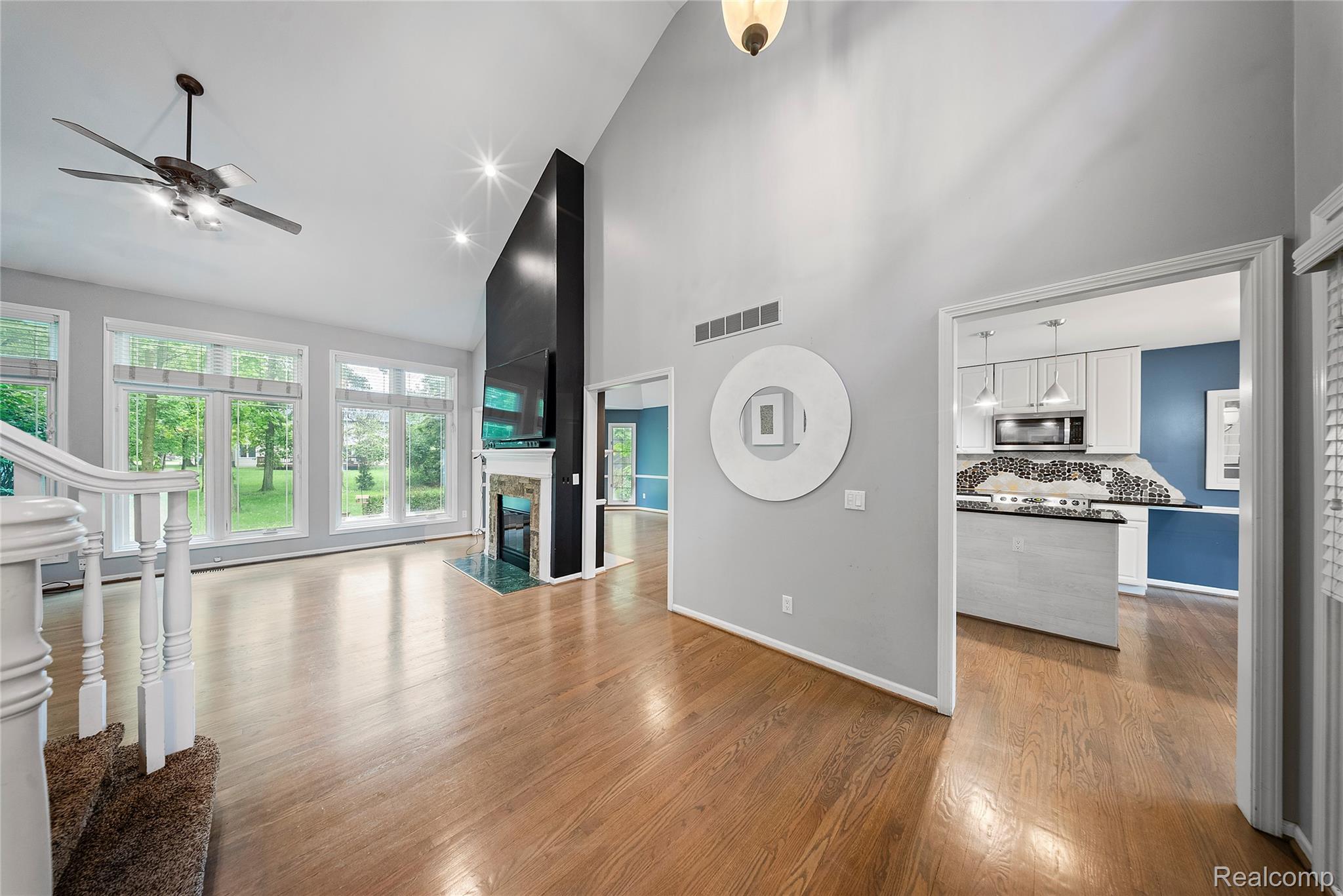 8487 Sherwood Drive