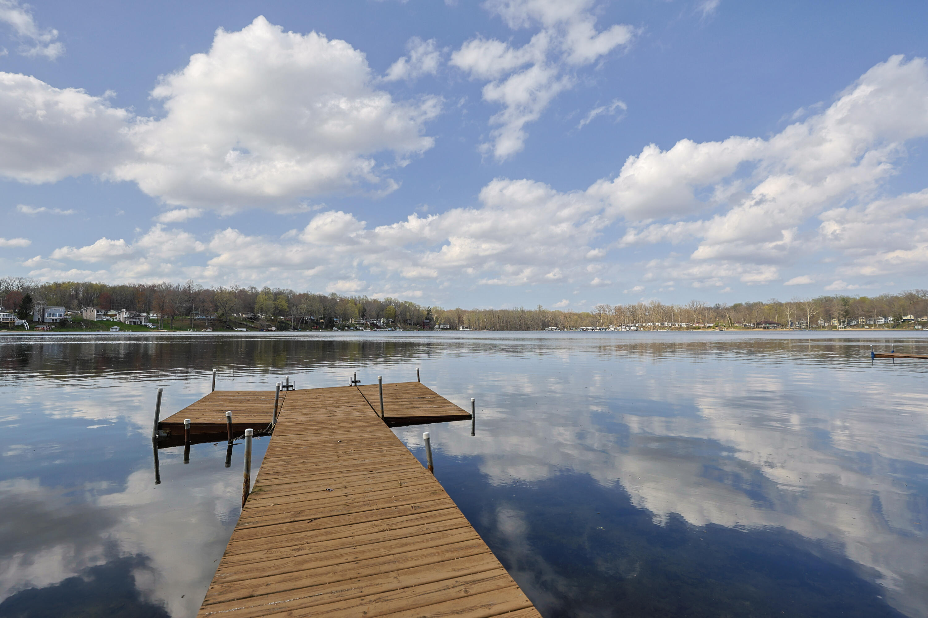 15899 Lakeview Drive