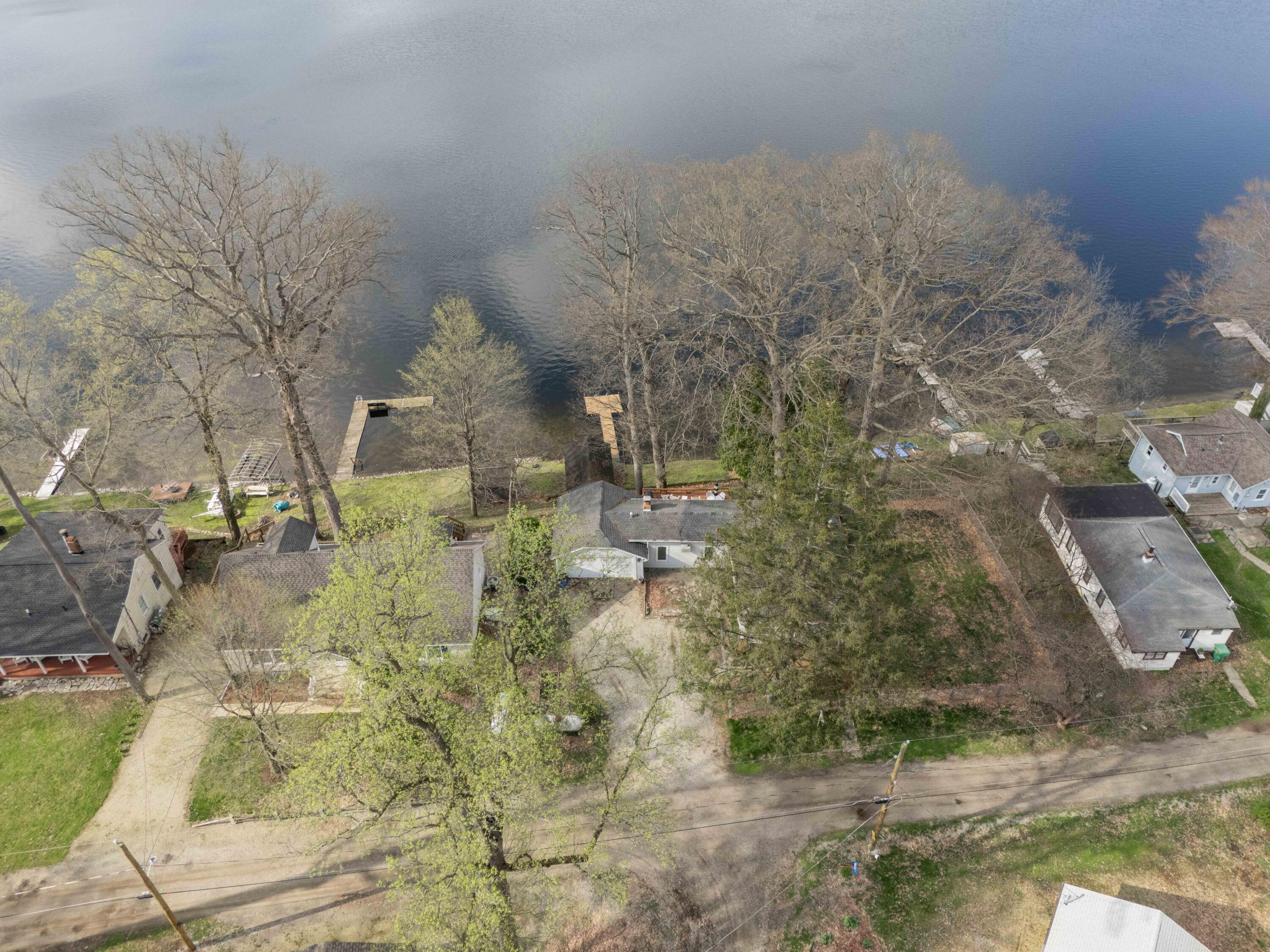 15899 Lakeview Drive