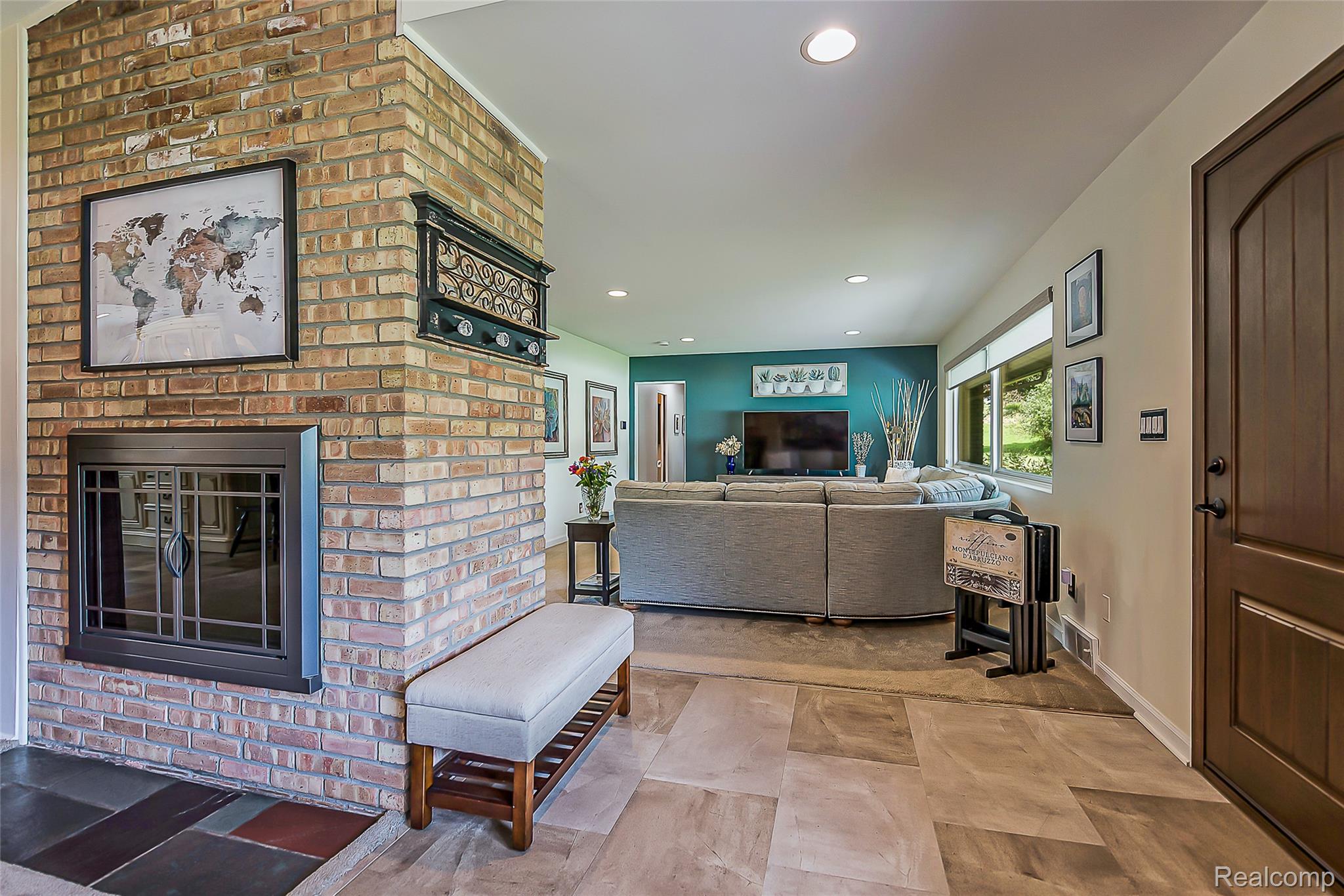 4990 Broomfield Lane