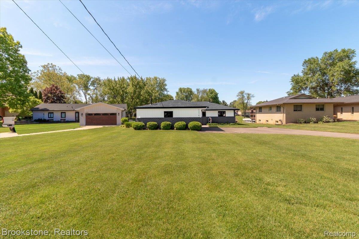 3378 Kingsway Drive