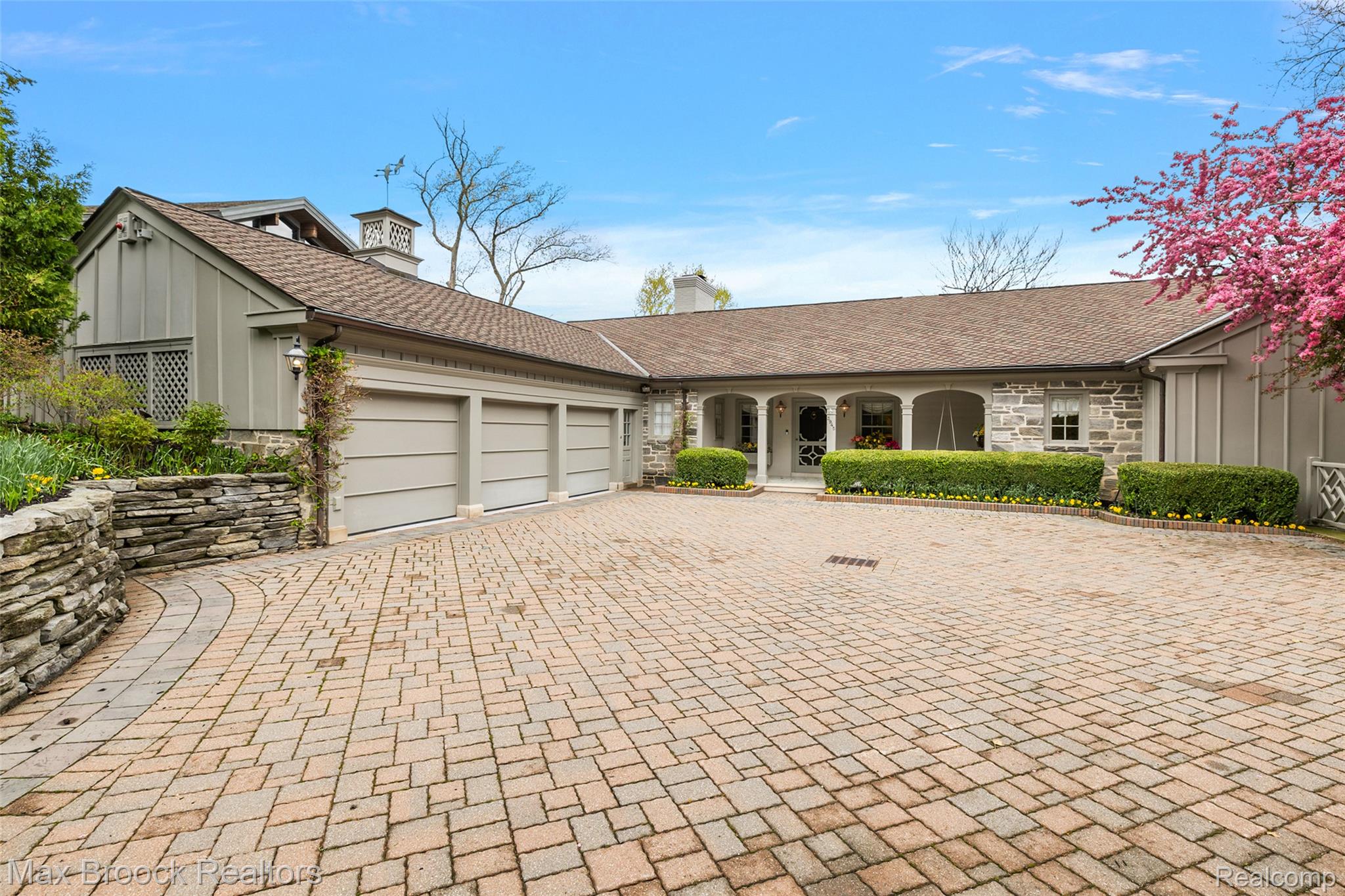 3945 Kirkland Court