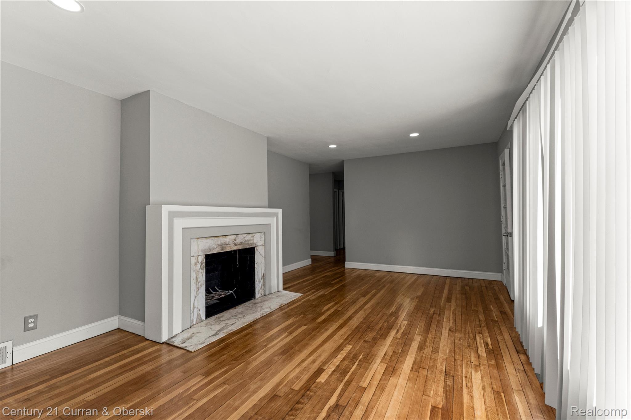 15805 Lindsay Street