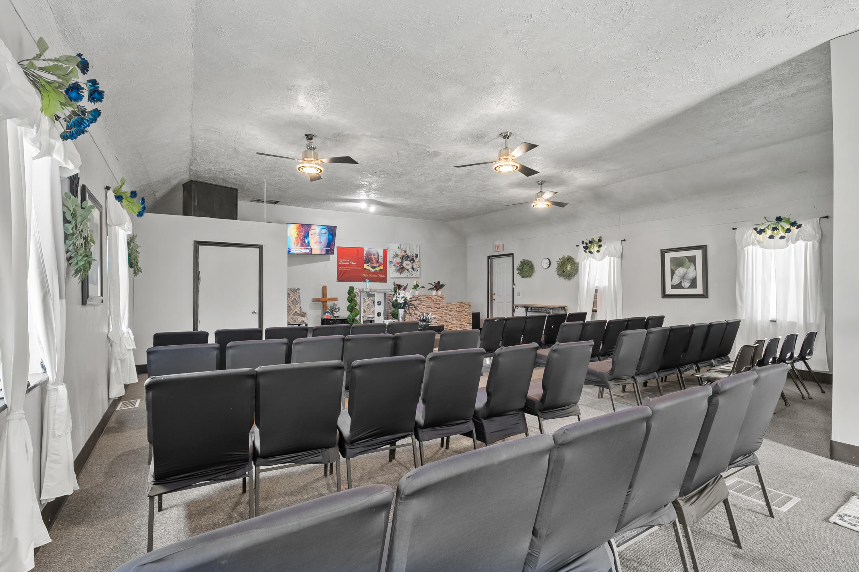 156 Roseneath Avenue