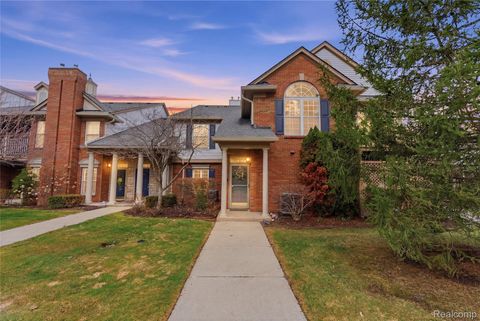 3402 Tremonte Circle N Oakland Charter Township MI 48306