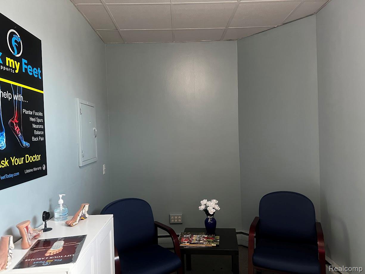 Royal Oak City, Michigan 48073, United States, ,Residential,Active,214952