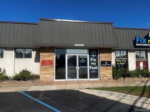 32000 Woodward Avenue Royal Oak City MI 48073