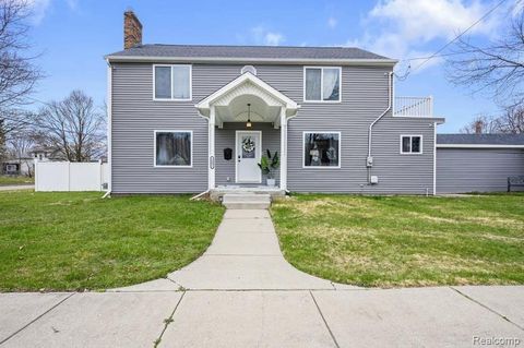 2601 Illinois Avenue Flint City MI 48506