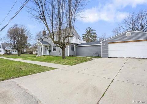 2601 Illinois Avenue Flint City MI 48506