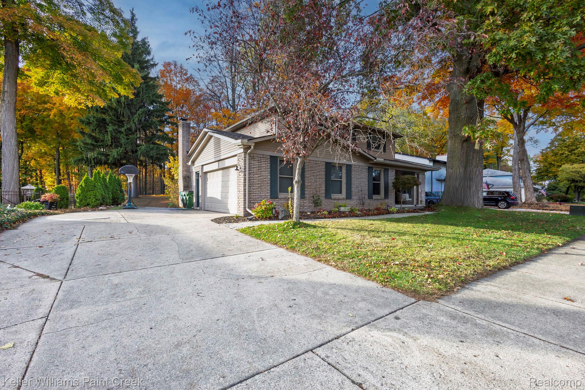 47935 Ben Franklin Drive
