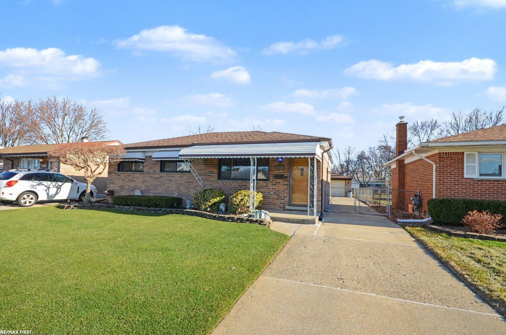 23321 Glenbrook Street