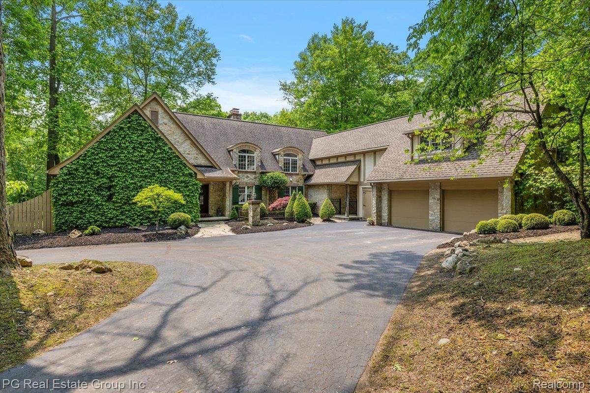2536 ADDISON HILLS Court