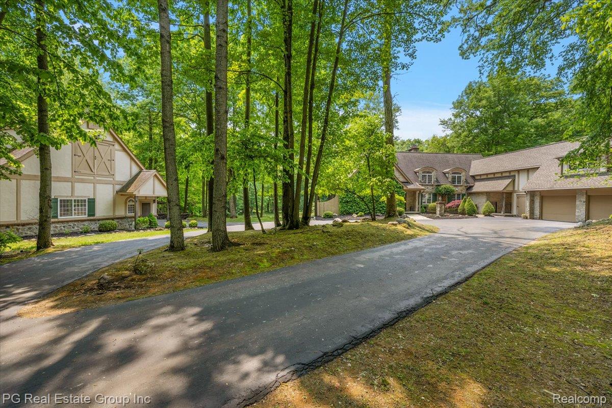 2536 ADDISON HILLS Court