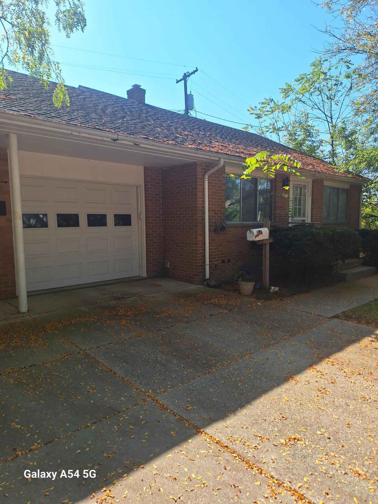 103 105,111,113 N Lewis