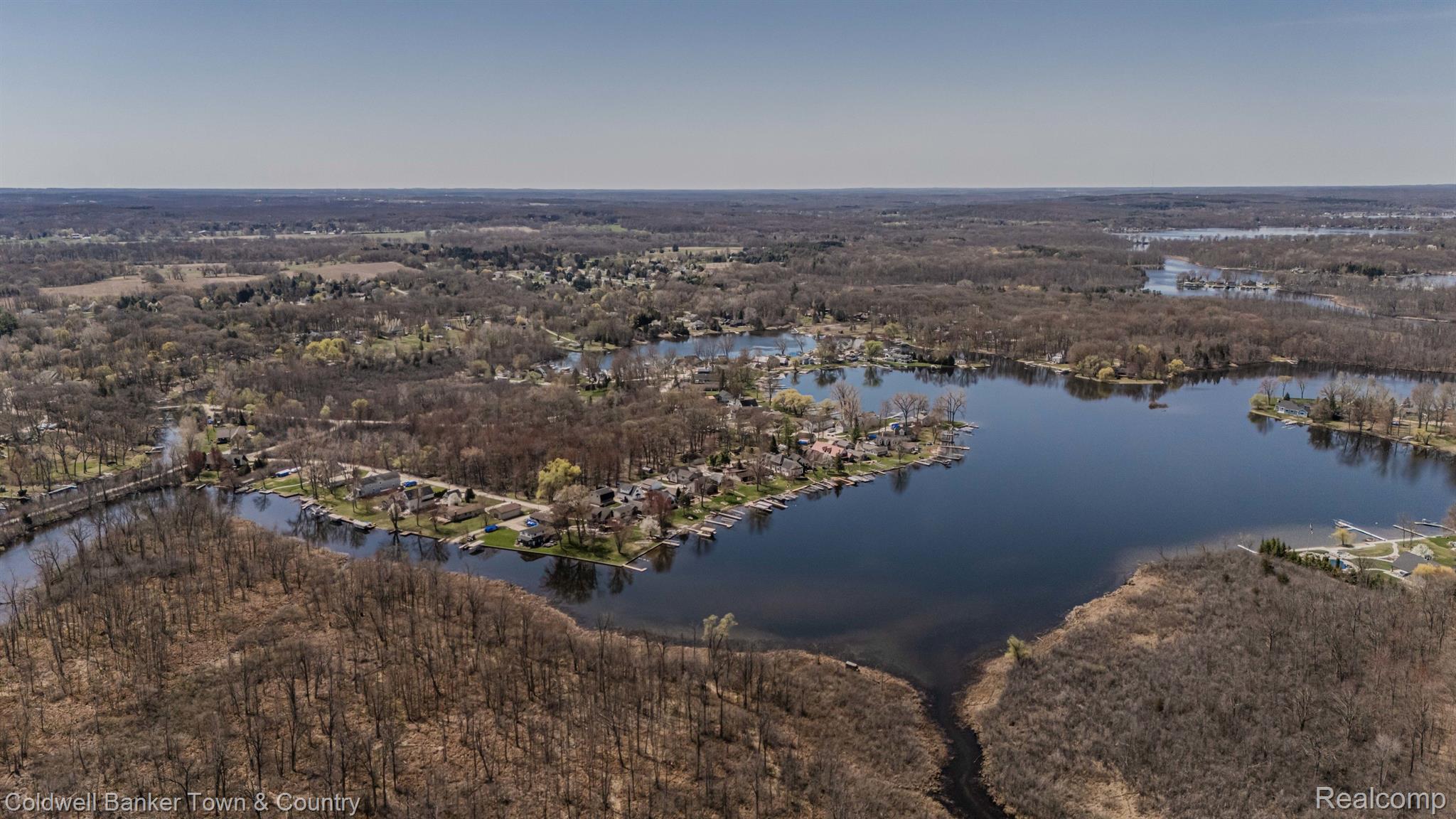 4405 SHOREVIEW Lane
