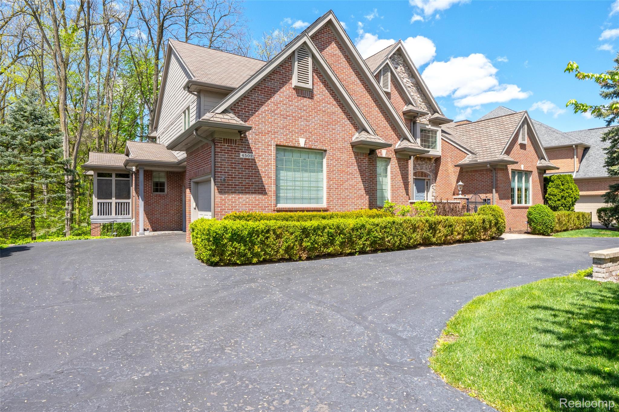 4502 Forest Edge Lane