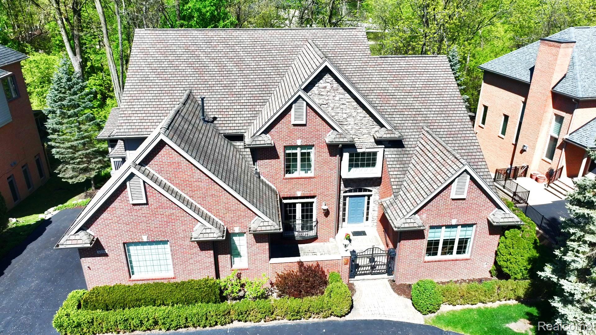 4502 Forest Edge Lane